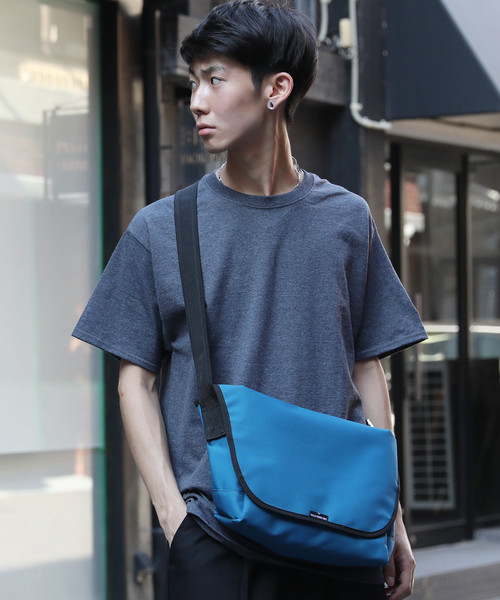 Champion（チャンピオン）の「Championクルーネック無地半袖Tシャツ（Tシャツ/カットソー・メンズ・ネイビー/オレンジ/パープル/ホワイト/グレー/チャコール/ブルー/ブラック/ワイン/ダークグリーン/レッド・M/XL/S/L）」の4枚目の写真