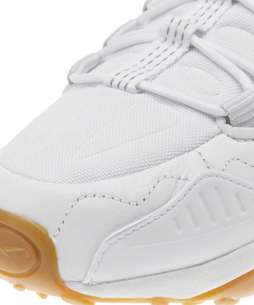 Reebok（リーボック）の「ディーエムエックス ラン [DMX RUN 10 GUM]（スニーカー・メンズ・ホワイト/ブラック・23.5cm/24.0cm/24.5cm/25.0cm/25.5cm/26.0cm/26.5cm/27.0cm/27.5cm/28.0cm/28.5cm/29.0cm/29.5cm/30.0cm）」の11枚目の写真