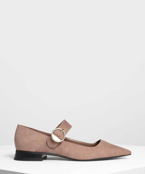 CHARLES & KEITH（チャールズ & キース）の「ゴールドバックルディテールメリージェーンフラット / Gold Buckle Detail Mary Jane Flats（パンプス・レディース・ブラック/ライトベージュ/オレンジ・23cm/23.5cm/24.5cm/25cm）」の2枚目の写真