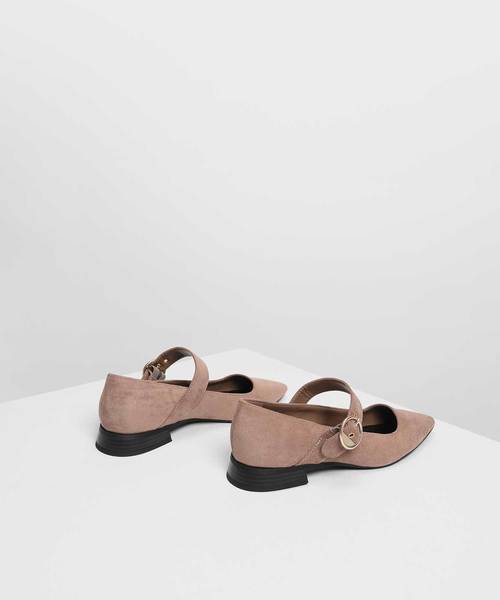 CHARLES & KEITH（チャールズ & キース）の「ゴールドバックルディテールメリージェーンフラット / Gold Buckle Detail Mary Jane Flats（パンプス・レディース・ブラック/ライトベージュ/オレンジ・23cm/23.5cm/24.5cm/25cm）」の12枚目の写真