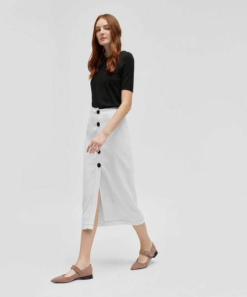 CHARLES & KEITH（チャールズ & キース）の「ゴールドバックルディテールメリージェーンフラット / Gold Buckle Detail Mary Jane Flats（パンプス・レディース・ブラック/ライトベージュ/オレンジ・23cm/23.5cm/24.5cm/25cm）」の14枚目の写真