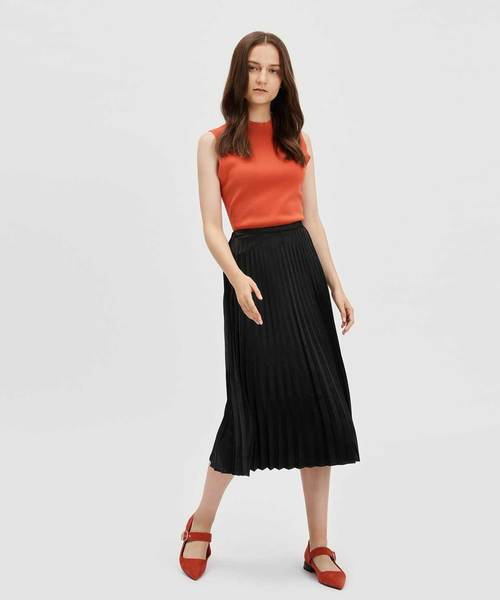 CHARLES & KEITH（チャールズ & キース）の「ゴールドバックルディテールメリージェーンフラット / Gold Buckle Detail Mary Jane Flats（パンプス・レディース・ブラック/ライトベージュ/オレンジ・23cm/23.5cm/24.5cm/25cm）」の20枚目の写真