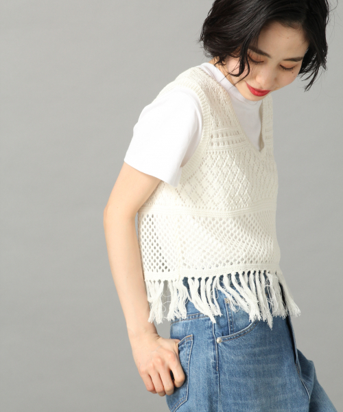 LOWRYS FARM(ローリーズファーム)の「カギバリノースリーブ 836044(ニット/セーター・レディース・アイボリー/ブラック/ブルー・FREE)」の2枚目の写真