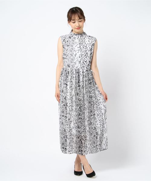 Unrelish アンレリッシュ の ﾌﾟﾘｰﾂﾘﾎﾞﾝｼｬｰﾘﾝｸﾞ花柄ﾜﾝﾋﾟｰｽ ワンピース Wear