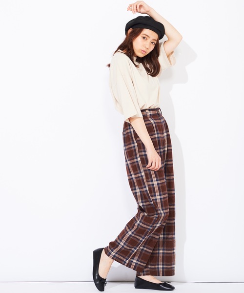 WEGO（ウィゴー）の「WEGO/USAコットンワイドハイネックTシャツ（Tシャツ/カットソー・レディース・パープル/グリーン/ライトベージュ/ダークオレンジ・FREE）」の12枚目の写真