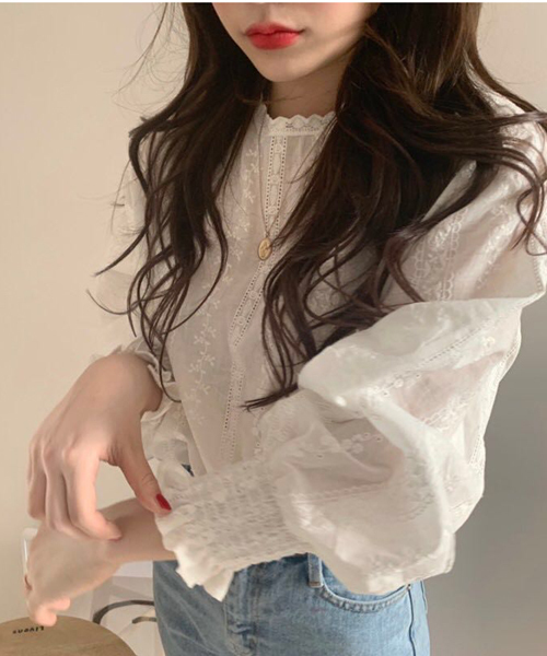 Mayree（メイリー）の「【URGE：】フラワーレース フリルブラウス（シャツ/ブラウス・レディース・オフホワイト/ブラック・FREE/MEDIUM/X-LARGE/LARGE/SMALL）」の5枚目の写真