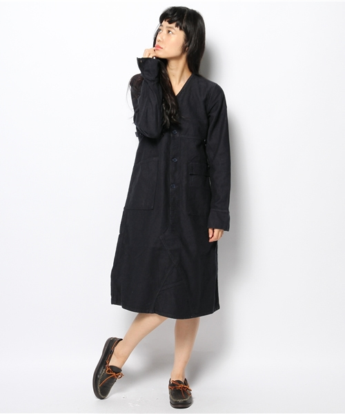 BEAMS BOY（ビームスボーイ）の「BEAMS BOY / ARMY ロングスリーブ ワンピース（ワンピース・レディース・ベージュ/ネイビー・ONE SIZE）」の2枚目の写真