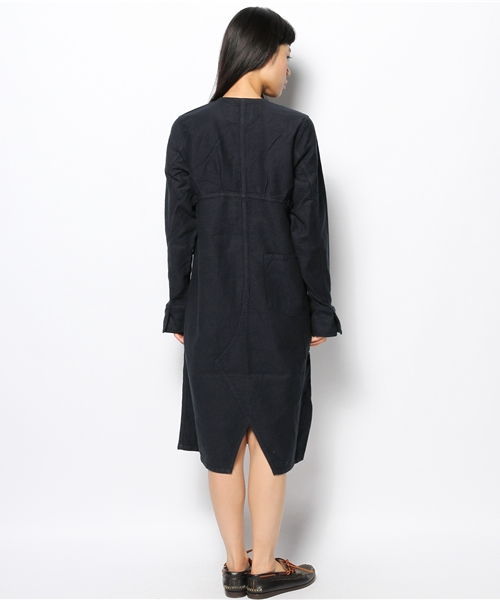 BEAMS BOY（ビームスボーイ）の「BEAMS BOY / ARMY ロングスリーブ ワンピース（ワンピース・レディース・ベージュ/ネイビー・ONE SIZE）」の4枚目の写真