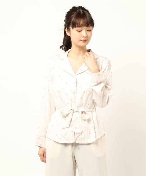 AMOSTYLE BY TRIUMPH(アモスタイルバイトリンプ)の「ウィメンズウェア フォークフローラル プリントパジャマトップ AMSTNW01 Top26-Q JX(ルームウェア/パジャマ・レディース・ピンク/グリーン・M/L)」の12枚目の写真