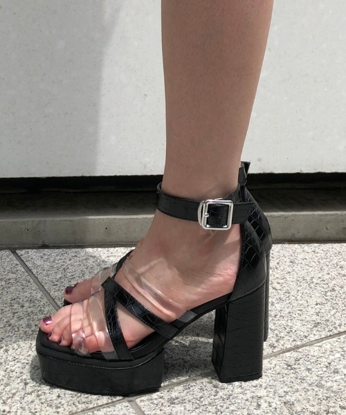 ENVYM（アンビー）の「ＰＶＣコンビサンダル（サンダル・レディース・ブラック/ベージュ・23.5cm/24.5cm/22.5cm）」の6枚目の写真