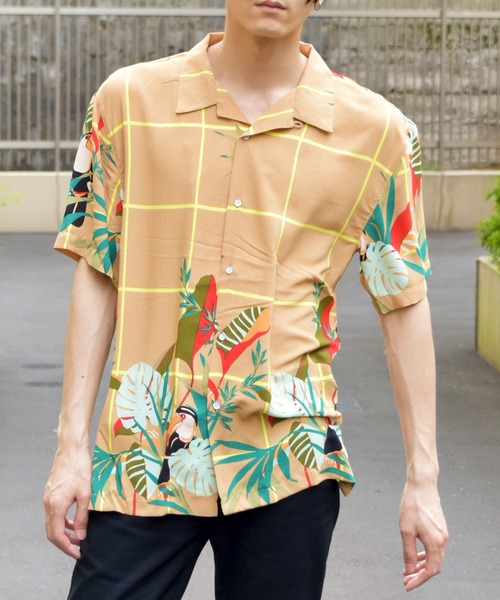 VIBGYOR（ヴィブジョー）の「VIBGYOR Select/リーフアロハオープン半袖シャツ(FL)（シャツ/ブラウス・メンズ・ホワイト/ブラック/ベージュ/ターコイズブルー・MEDIUM/LARGE/X-LARGE）」の3枚目の写真