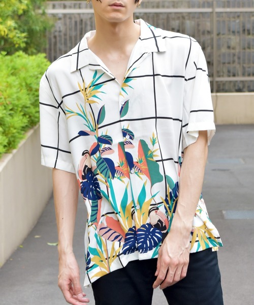 VIBGYOR（ヴィブジョー）の「VIBGYOR Select/リーフアロハオープン半袖シャツ(FL)（シャツ/ブラウス・メンズ・ホワイト/ブラック/ベージュ/ターコイズブルー・MEDIUM/LARGE/X-LARGE）」の2枚目の写真