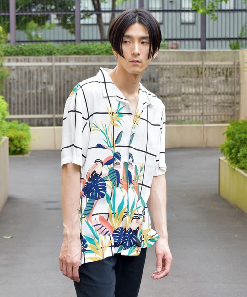 VIBGYOR（ヴィブジョー）の「VIBGYOR Select/リーフアロハオープン半袖シャツ(FL)（シャツ/ブラウス・メンズ・ホワイト/ブラック/ベージュ/ターコイズブルー・MEDIUM/LARGE/X-LARGE）」の6枚目の写真