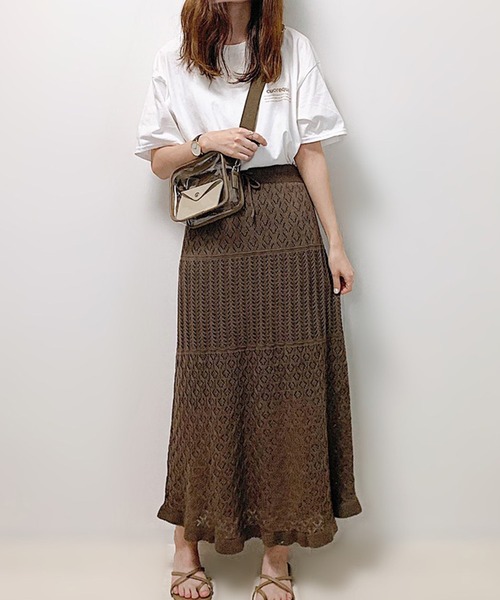cuorequal(クオレコール)の「cuorequal茶色ロゴ半袖Tシャツ(Tシャツ/カットソー・レディース・ホワイト・SMALL/MEDIUM/LARGE/X-LARGE)」の5枚目の写真