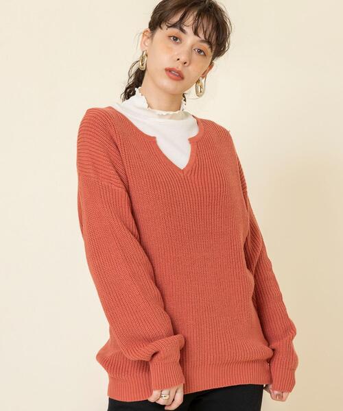 coen（コーエン）の「アゼ編みスキッパーニットプルオーバー（ニット/セーター・レディース・オフホワイト/ケリー/ピンク/ネイビー・FREE）」の4枚目の写真