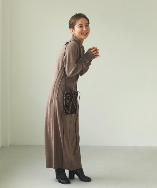 TODAYFUL（トゥデイフル）の「レザー×ジャガードポシェット（ショルダーバッグ・レディース・ブラック/アイボリー・FREE）」の7枚目の写真