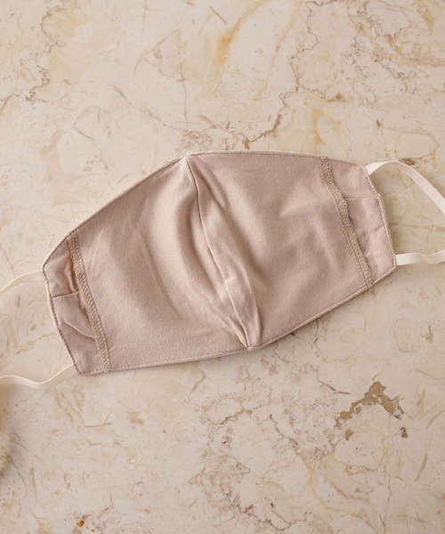 Chico（チコ）の「シルクウォッシャブルマスク/収納ポーチ付き（マスク・レディース・ベージュ/チャコールグレー/ピンク/アイボリー・FREE）」の6枚目の写真