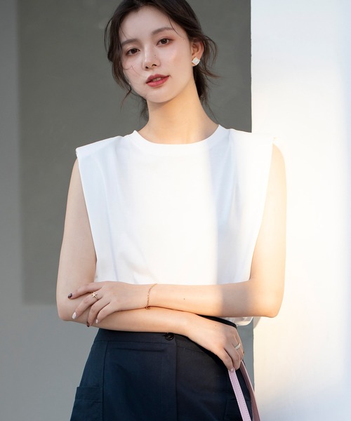 【綿100％】ワイドシルエットパワーショルダーノースリーブカットソー