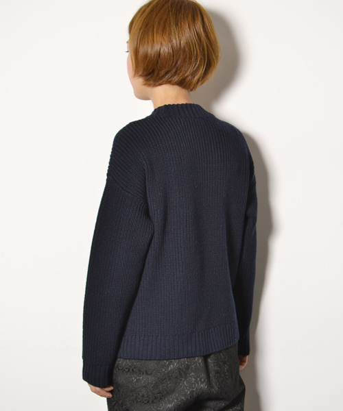 navasana(ナバアサナ)の「ウール畔編みビジュー付ニットP/O/709-NSD-N142-KN108(ニット/セーター・レディース・グレー/ネイビー・FREE)」の11枚目の写真