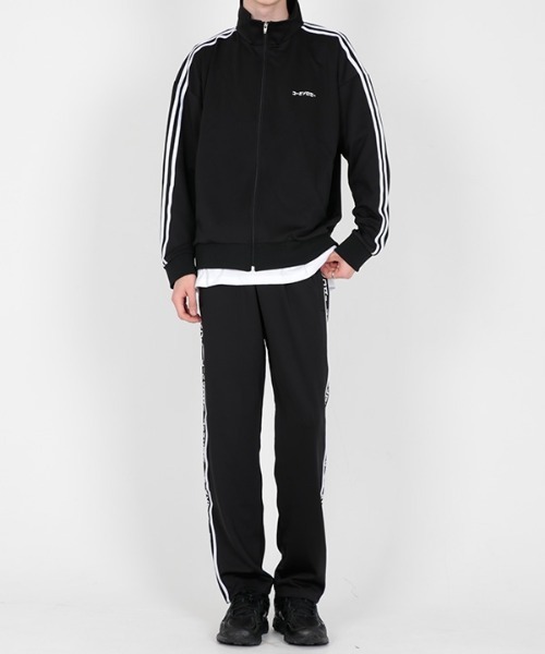 crump（クランプ）の「【crump 】グロウトラックトップス / glow track top（ブルゾン・レディース・バーガンディー/ブラック/ネイビー・LARGE/MEDIUM/X-LARGE）」の10枚目の写真