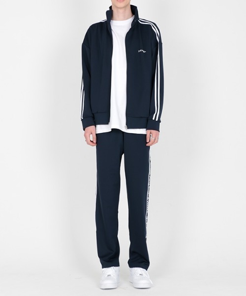 crump（クランプ）の「【crump 】グロウトラックトップス / glow track top（ブルゾン・レディース・バーガンディー/ブラック/ネイビー・LARGE/MEDIUM/X-LARGE）」の17枚目の写真