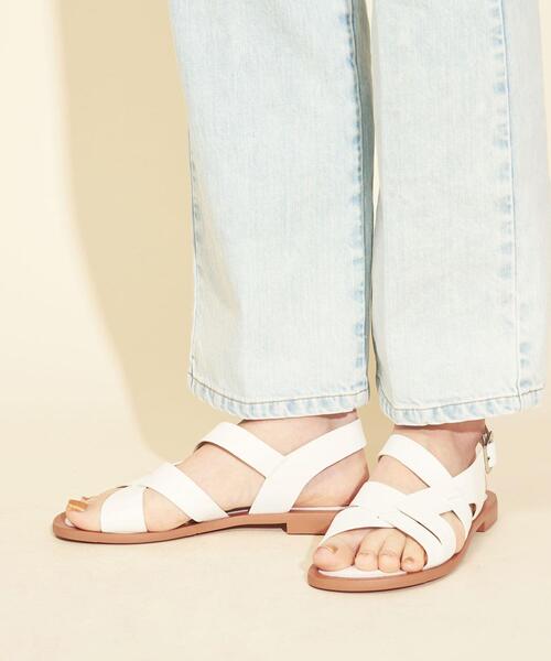 BEAUTY&YOUTH UNITED ARROWS（ビューティーアンドユースユナイテッドアローズ）の「BY∴ クロスカットバックストラップサンダル ◆（サンダル・レディース・ホワイト/ブラック/ブラウン・38/36/37/35h/36h/37h）」の11枚目の写真