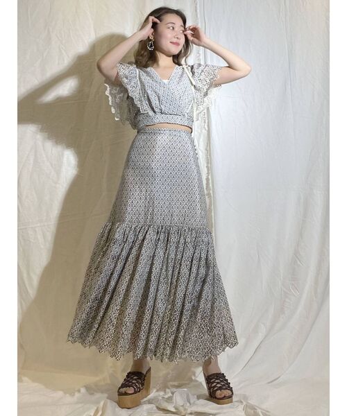 MERCURYDUO(マーキュリーデュオ)の「カットワーク刺繍タイルパターンブラウス(シャツ/ブラウス・レディース・グリーン/ネイビー・FREE)」の12枚目の写真