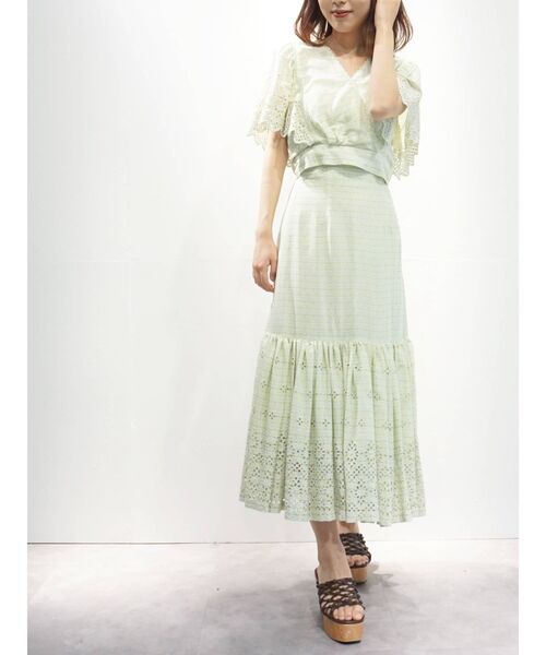 MERCURYDUO(マーキュリーデュオ)の「カットワーク刺繍タイルパターンブラウス(シャツ/ブラウス・レディース・グリーン/ネイビー・FREE)」の13枚目の写真