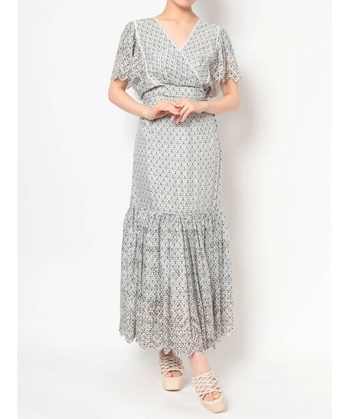 MERCURYDUO(マーキュリーデュオ)の「カットワーク刺繍タイルパターンブラウス(シャツ/ブラウス・レディース・グリーン/ネイビー・FREE)」の22枚目の写真