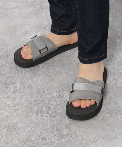 LAKOLE（ラコレ）の「ワンベルトスライドサンダル / 937041（サンダル・メンズ・ブラック/グレー/カーキ/キャメル・MEDIUM/LARGE）」の3枚目の写真