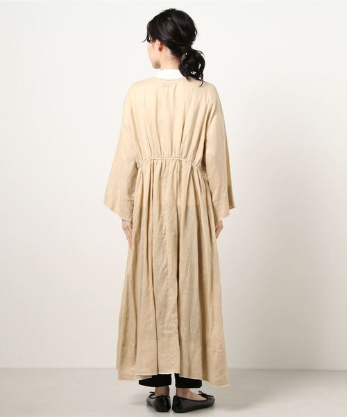 ADAM ET ROPE'（アダムエロペ）の「シアーリネンワンピース（ワンピース・レディース・ブラック/ベージュ・FREE）」の18枚目の写真