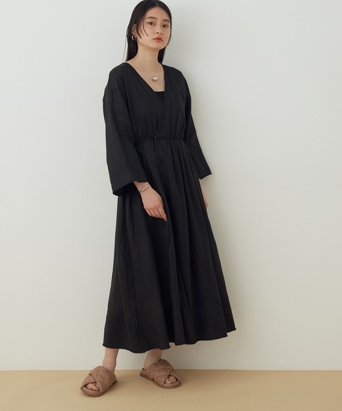 ADAM ET ROPE'（アダムエロペ）の「シアーリネンワンピース（ワンピース・レディース・ブラック/ベージュ・FREE）」の2枚目の写真