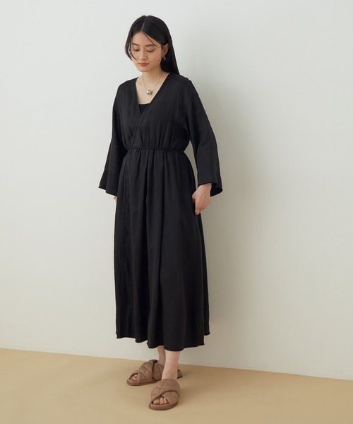 ADAM ET ROPE'（アダムエロペ）の「シアーリネンワンピース（ワンピース・レディース・ブラック/ベージュ・FREE）」の4枚目の写真