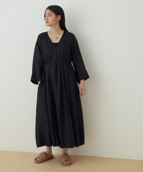 ADAM ET ROPE'（アダムエロペ）の「シアーリネンワンピース（ワンピース・レディース・ブラック/ベージュ・FREE）」の16枚目の写真