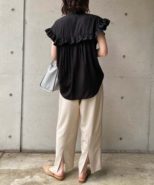 CAPRICIEUX LE'MAGE（カプリシューレマージュ）の「フリルノースリブラウス（シャツ/ブラウス・レディース・ホワイト/ブラック/オレンジ/ブルー/ブラック系その他2・FREE）」の16枚目の写真