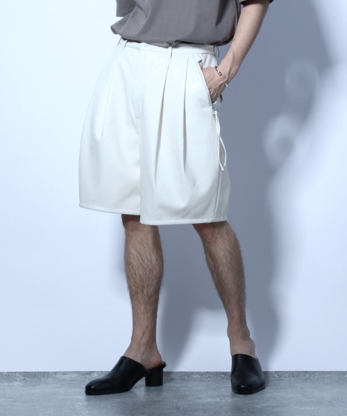 HARE(ハレ)の「シンセティックレザータックショーツ(HARE)(その他パンツ・メンズ・ブラック/オフホワイト・FREE)」の2枚目の写真