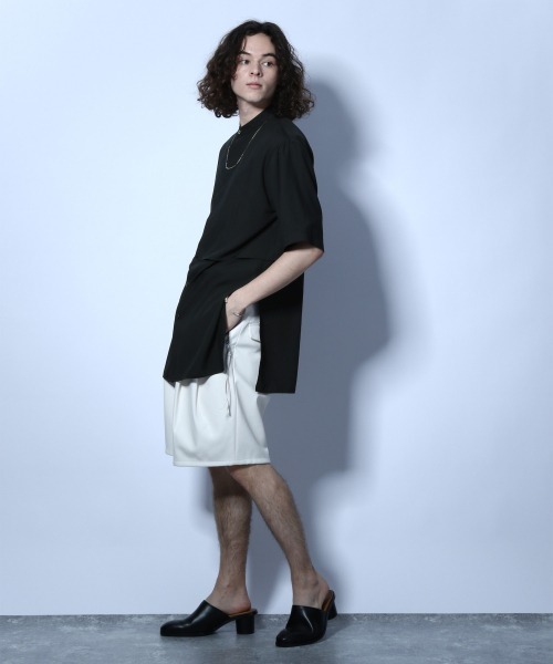 HARE(ハレ)の「シンセティックレザータックショーツ(HARE)(その他パンツ・メンズ・ブラック/オフホワイト・FREE)」の3枚目の写真