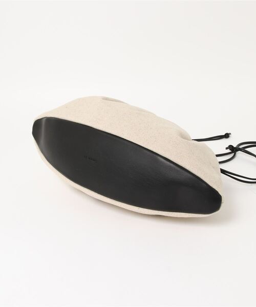 SLOBE IENA(スローブイエナ)の「【Le vernis / ル ベルニ】 コンビワイド巾着バッグ◆(ハンドバッグ・レディース・ブラック・FREE)」の9枚目の写真