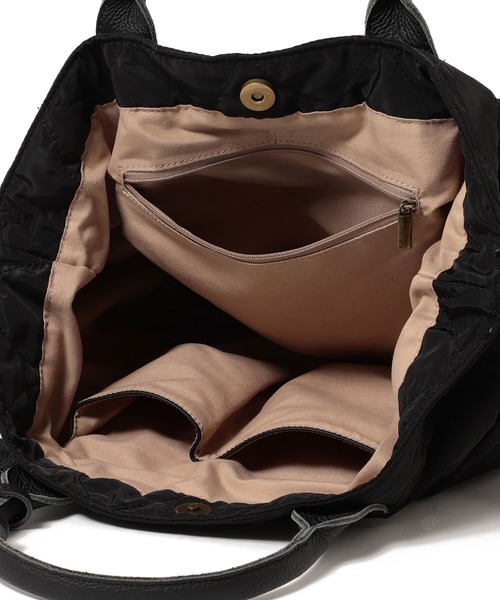 Ray BEAMS(レイビームス)の「toleur × Ray BEAMS / 別注 キルティング トートバッグ(トートバッグ・レディース・ブラック/オリーブ・ONE SIZE)」の6枚目の写真