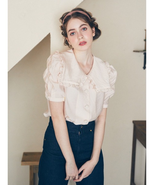 Maison de FLEUR（メゾンドフルール）の「ビッグカラーブラウス（シャツ/ブラウス・レディース・ピンク/ブルー/クリーム・S/M）」の2枚目の写真