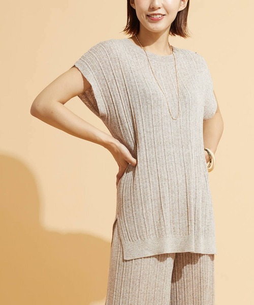 FLEUR DE KALINA（フレールドゥカリーナ）の「【FLEUR DE KALINA/ﾌﾚｰﾙ ﾄﾞｩ ｶﾘｰﾅ】 肩ｽﾘｯﾄﾌﾚﾝﾁｽﾘｰﾌﾞTOPS（ニット/セーター・レディース・ブラック/ベージュ/イエロー・FREE）」の3枚目の写真