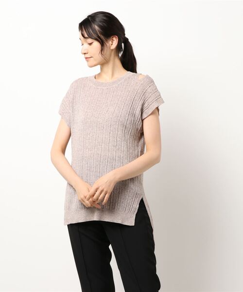 FLEUR DE KALINA（フレールドゥカリーナ）の「【FLEUR DE KALINA/ﾌﾚｰﾙ ﾄﾞｩ ｶﾘｰﾅ】 肩ｽﾘｯﾄﾌﾚﾝﾁｽﾘｰﾌﾞTOPS（ニット/セーター・レディース・ブラック/ベージュ/イエロー・FREE）」の7枚目の写真