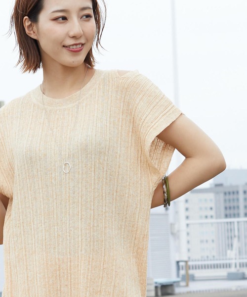 FLEUR DE KALINA（フレールドゥカリーナ）の「【FLEUR DE KALINA/ﾌﾚｰﾙ ﾄﾞｩ ｶﾘｰﾅ】 肩ｽﾘｯﾄﾌﾚﾝﾁｽﾘｰﾌﾞTOPS（ニット/セーター・レディース・ブラック/ベージュ/イエロー・FREE）」の10枚目の写真