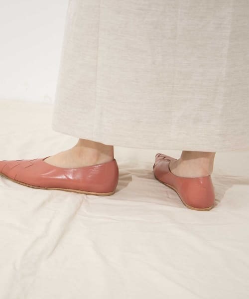 MAISON EUREKA（メゾンエウレカ）の「MAISON EUREKA　POINTED MESH PUMPS（パンプス・レディース・ライトブルー/ブラック/ピンクベージュ・38/39/36/37）」の7枚目の写真