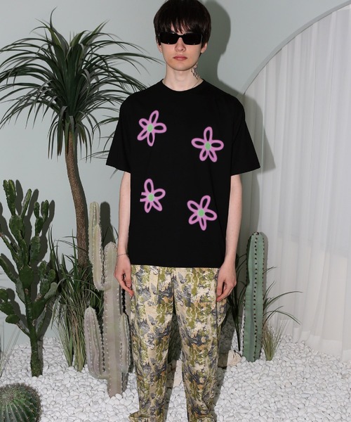 MISTERCHILD（ミスターチャイルド）の「【MISTERCHILD】FLOWER SIGN T SHIRTS（Tシャツ/カットソー・メンズ・ブラック/ホワイト・L/M）」の14枚目の写真