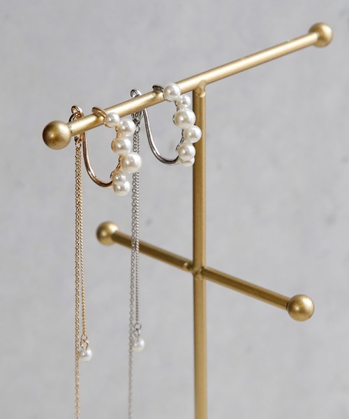 colleca la（コレカラ）の「[2WAY]パール×ロングチェーンイヤーカフ（イヤーカフ・レディース・シルバー/ゴールド・ﾌﾘ-）」の4枚目の写真
