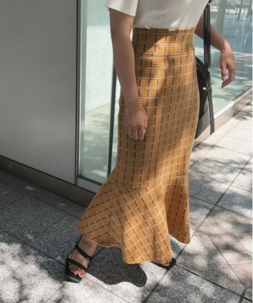 KOBE LETTUCE(コウベレタス)の「チェック柄マーメイドスカート(スカート・レディース・ネイビー/グリーン/マスタード・FREE)」の4枚目の写真