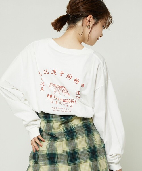 FREAK'S STORE（フリークスストア）の「チャイナロゴロングTシャツ（Tシャツ/カットソー・レディース・チャコールグレー/オフホワイト/ピンク・ﾌﾘ-）」の6枚目の写真