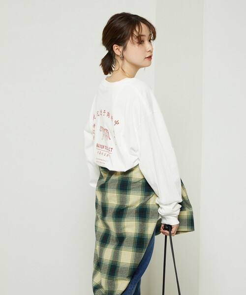 FREAK'S STORE（フリークスストア）の「チャイナロゴロングTシャツ（Tシャツ/カットソー・レディース・チャコールグレー/オフホワイト/ピンク・ﾌﾘ-）」の13枚目の写真