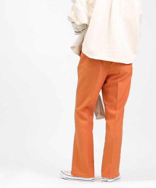 HONEYSUCKLE ROSE（ハニーサックルローズ）の「【HONEYSUCKLE ROSE】フレアカラーイージーパンツ（スラックス・レディース・レッド/オレンジ/グリーン/オフホワイト/ブラック・L/M）」の20枚目の写真